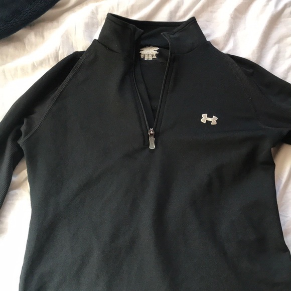 Under Armour Sweaters - Under Armour long sleeve zip top